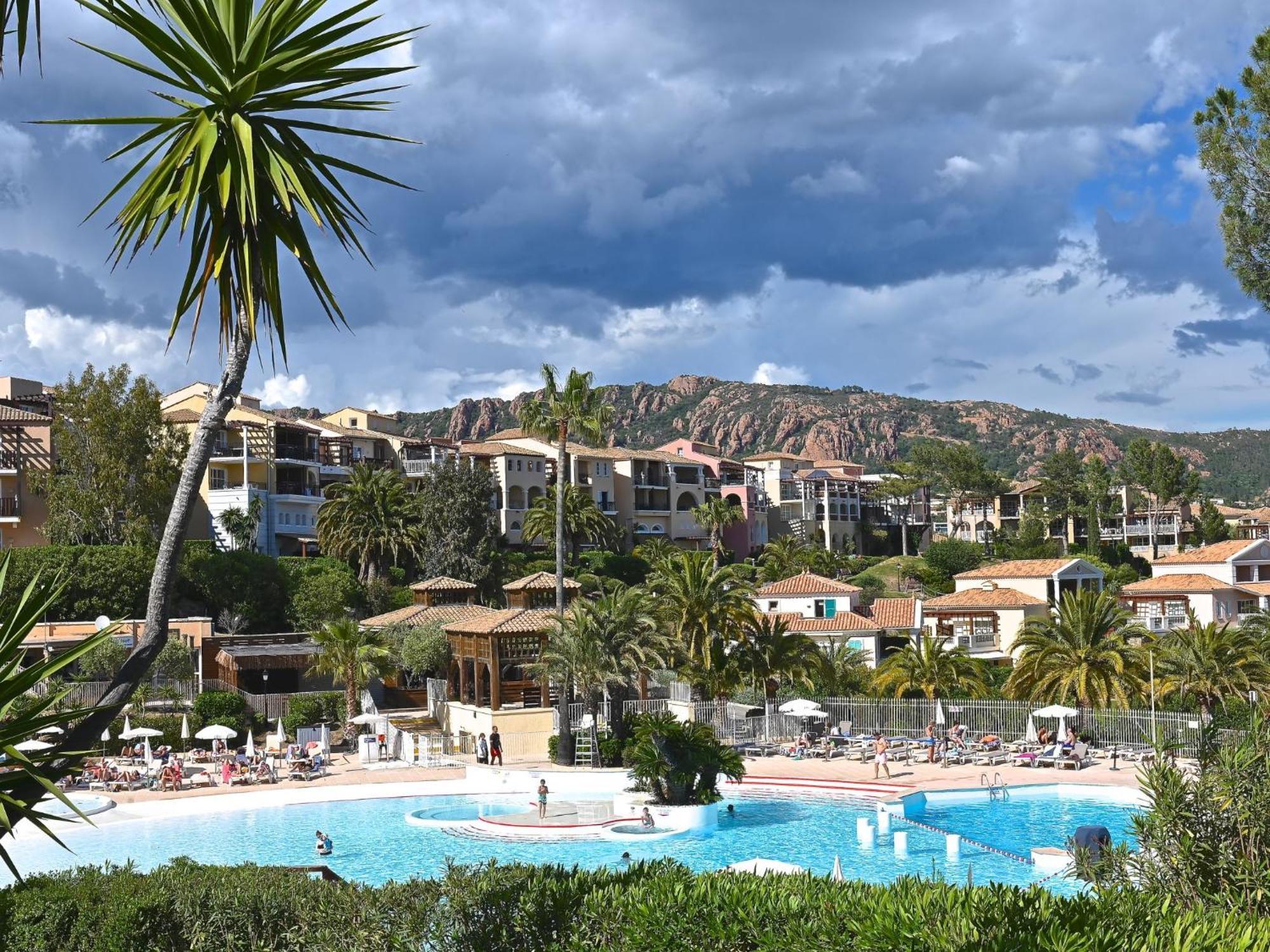 Saint-Raphaël Apartment Village Cap Esterel - Le Village-52 By Interhome מראה חיצוני תמונה
