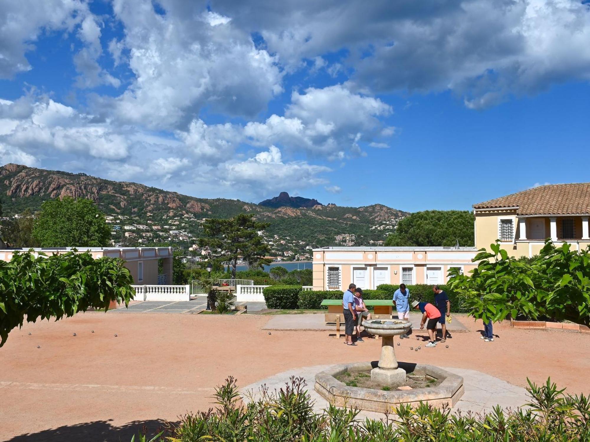 Saint-Raphaël Apartment Village Cap Esterel - Le Village-52 By Interhome מראה חיצוני תמונה